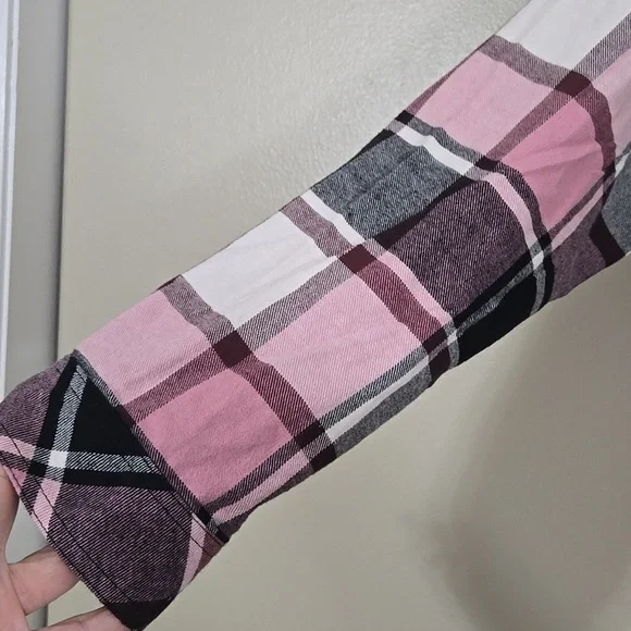Torrid Pink and Black Plaid Shacket Shirt Torrid Size 0/L/12 NWT - Picture 6 of 8